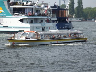 LUDWIG VAN BEETHOVEN