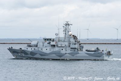 SWEDISH WARSHIP M75