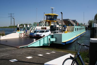 THE QUEEN JACQUELINE